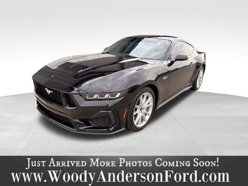 Used 2024 Ford Mustang GT Premium image 1
