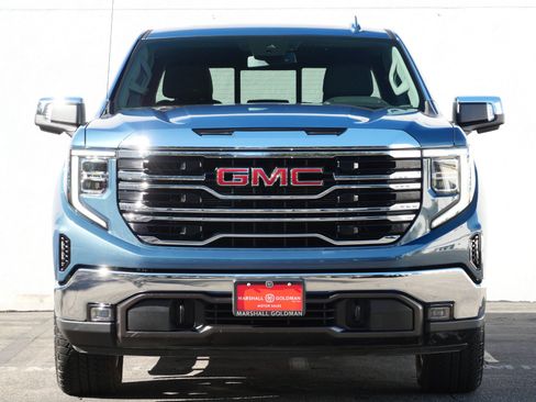 Used 2024 GMC Sierra 1500 SLT w/ SLT Premium Package AWD/4WD image 4