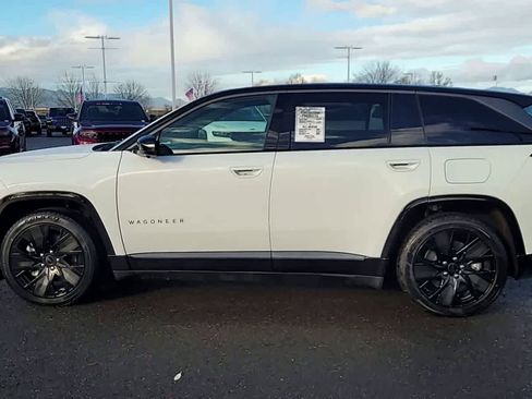 New 2025 Jeep Wagoneer S Launch Edition w/ Trailer Tow Group image 5