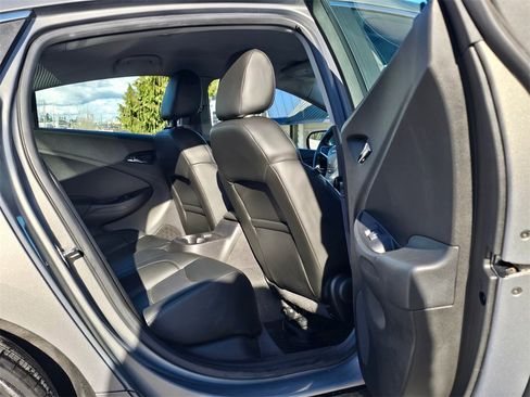 Used 2017 Chevrolet Volt LT w/ Comfort Package image 13