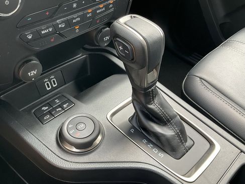 Used 2022 Ford Ranger Lariat w/ Equipment Group 501A High image 14