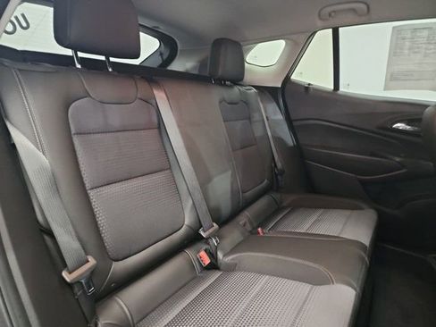 Used 2024 Chevrolet Trax LT image 36