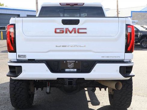 Used 2025 GMC Sierra 2500 Denali w/ Technology Package AWD/4WD image 4