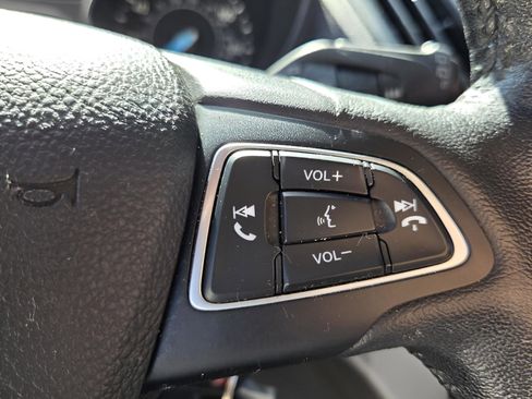 Used 2018 Ford Escape SEL w/ Ford Safe & Smart Package image 12