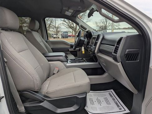 Used 2019 Ford F250 XLT w/ XLT Value Package image 18