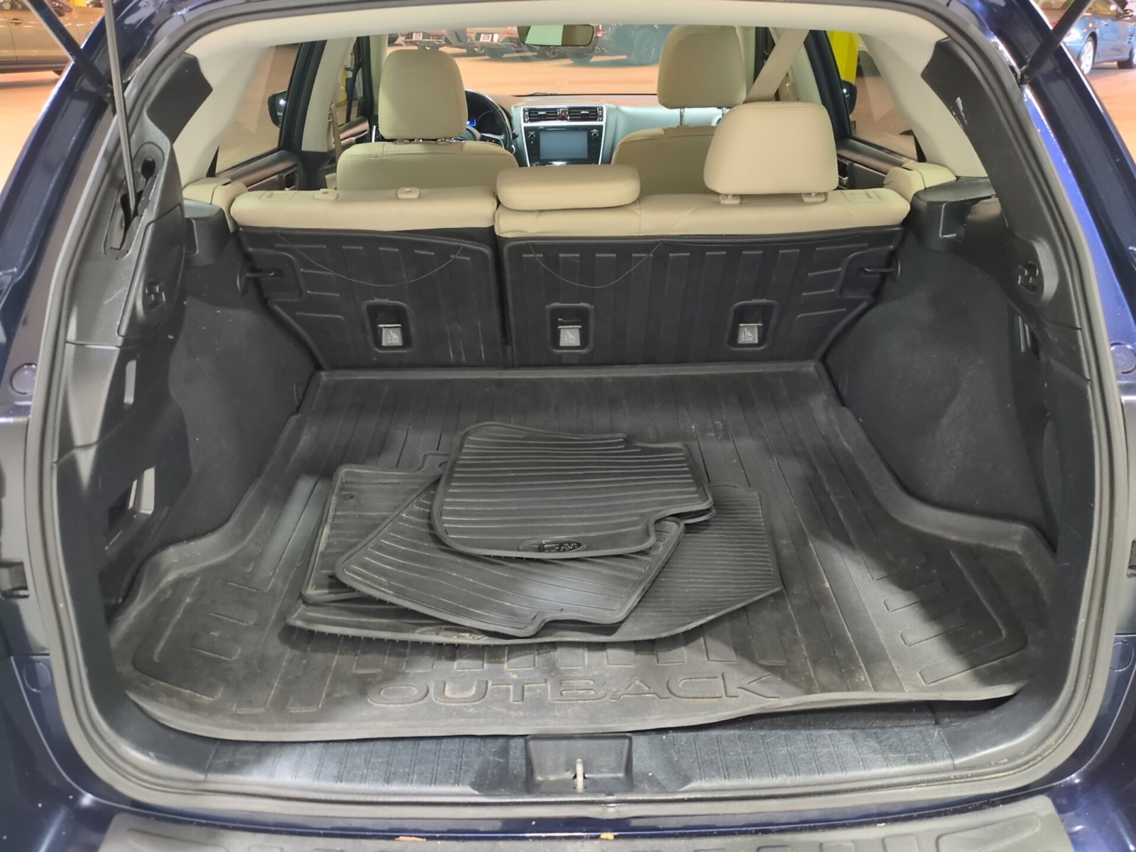 Used 2018 Subaru Outback 2.5i Limited AWD/4WD image 14
