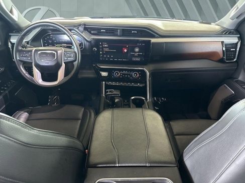 Used 2024 GMC Sierra 1500 Denali w/ Technology Package image 12