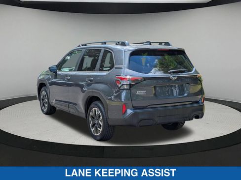 Certified 2025 Subaru Forester Premium AWD/4WD image 6