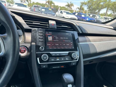 Used 2019 Honda Civic EX image 31