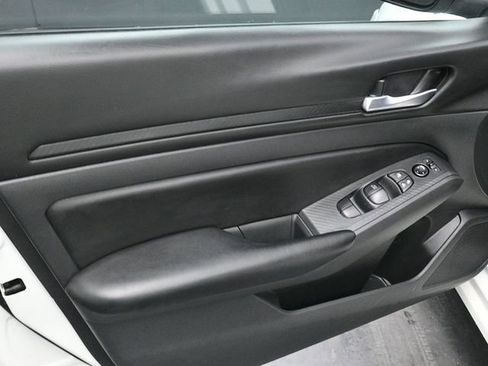 Used 2021 Nissan Altima 2.5 S image 18