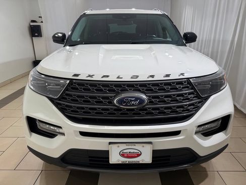 Used 2022 Ford Explorer XLT w/ Equipment Group 202A AWD/4WD image 8