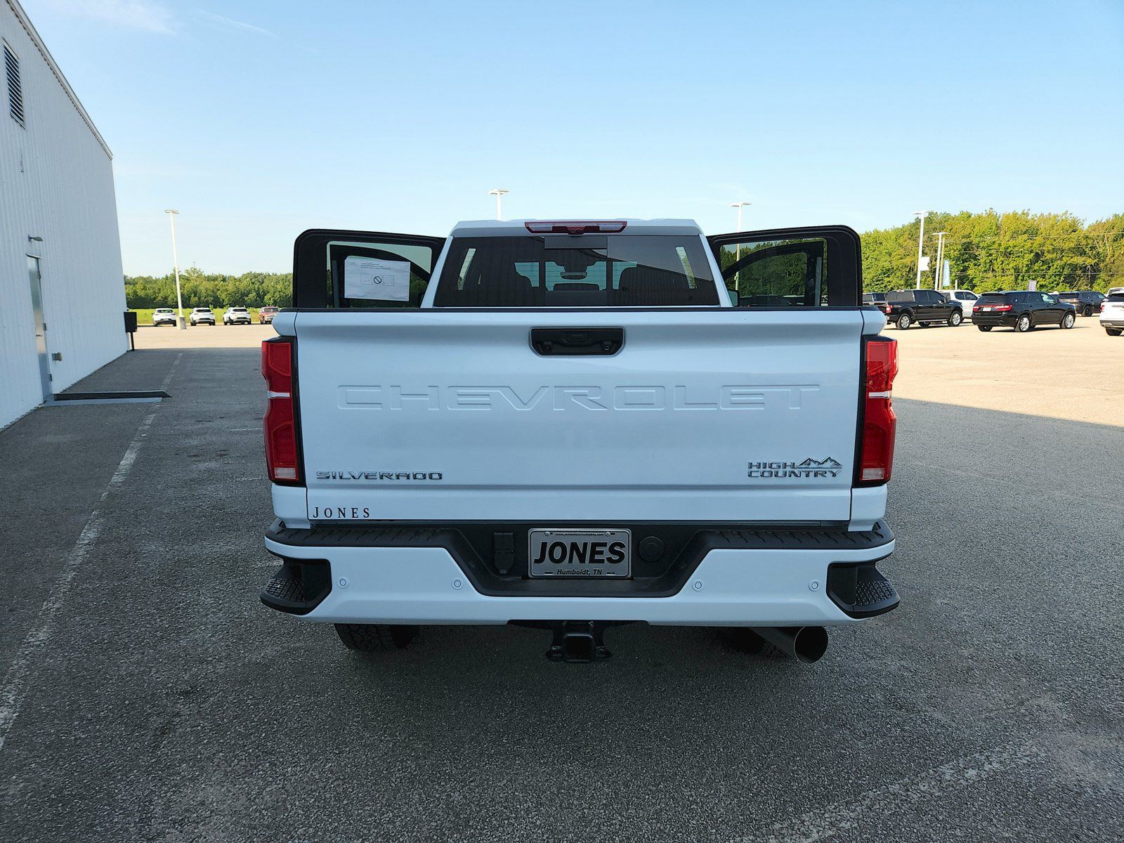 New 2026 Chevrolet Silverado 2500 High Country w/ Technology Package AWD/4WD image 16