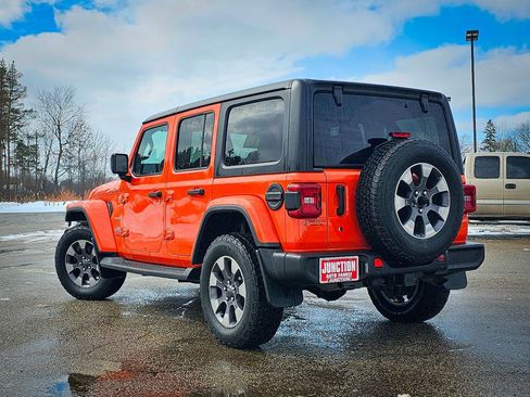 Used 2018 Jeep Wrangler Unlimited Sahara image 5