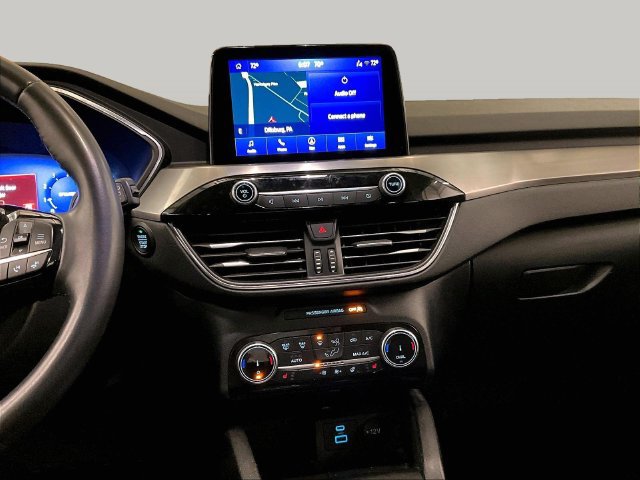 Used 2022 Ford Escape Titanium AWD/4WD image 7