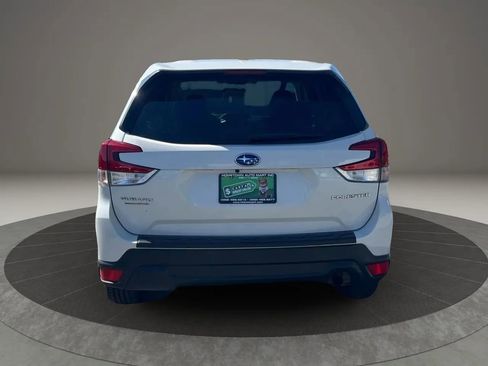 Used 2020 Subaru Forester Premium image 6