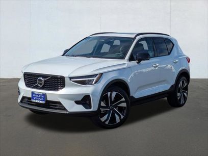 Used 2023 Volvo XC40 B5 Ultimate