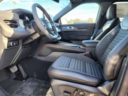 New 2026 Ford Explorer ST-Line w/ ST-Line Street Pack AWD/4WD image 19