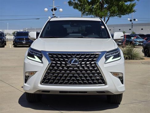 Used 2022 Lexus GX 460 Premium w/ Premium Package image 11