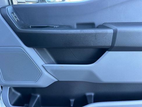 Used 2024 Ford F550 2WD Regular Cab Super Duty w/ XL Chrome Package image 17