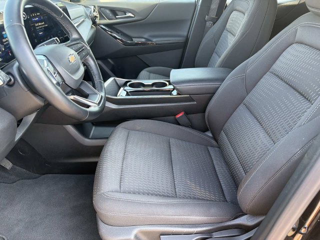 Used 2025 Chevrolet Equinox LT AWD/4WD image 15