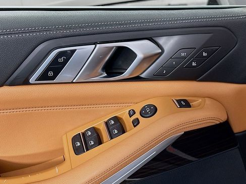 Used 2019 BMW X5 xDrive40i w/ Luxury Seating Package image 18