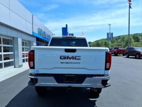 Used 2024 GMC Sierra 2500 Pro AWD/4WD image 6