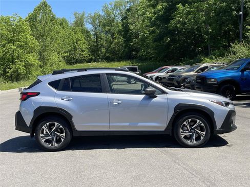 Used 2024 Subaru Crosstrek 2.0i Premium AWD/4WD image 6