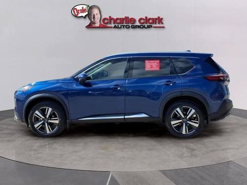 Certified 2023 Nissan Rogue SL w/ SL Premium Package FWD image 2