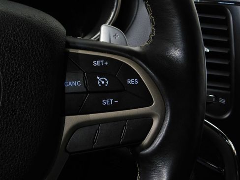 Used 2017 Jeep Grand Cherokee Overland image 46