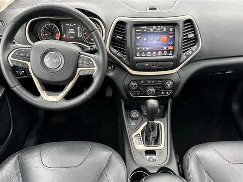 Used 2015 Jeep Cherokee Latitude w/ Comfort/Convenience Group image 14