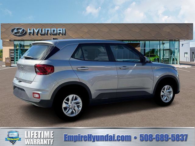 New 2026 Hyundai Venue SE FWD image 8