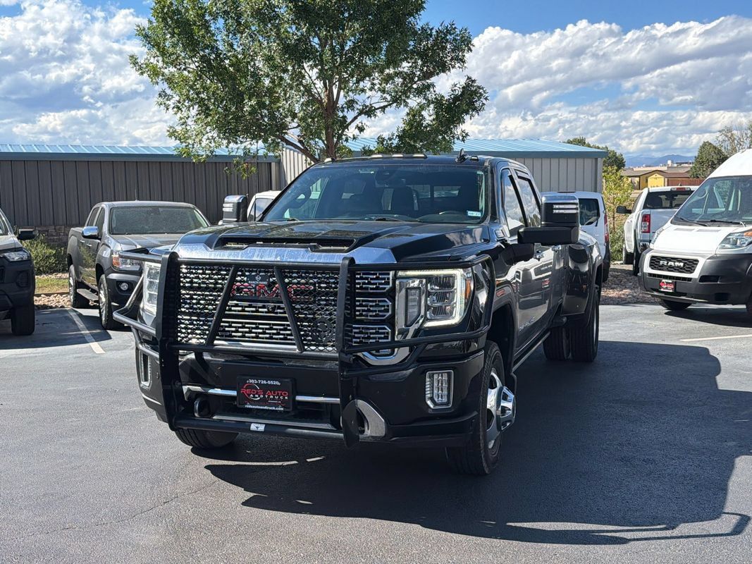 Used 2022 GMC Sierra 3500 Denali AWD/4WD image 17