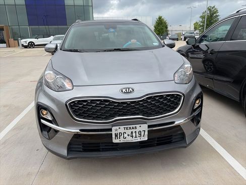 Used 2020 Kia Sportage EX w/ EX Technology Package image 2