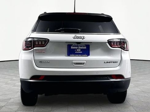 Used 2025 Jeep Compass Limited AWD/4WD image 4