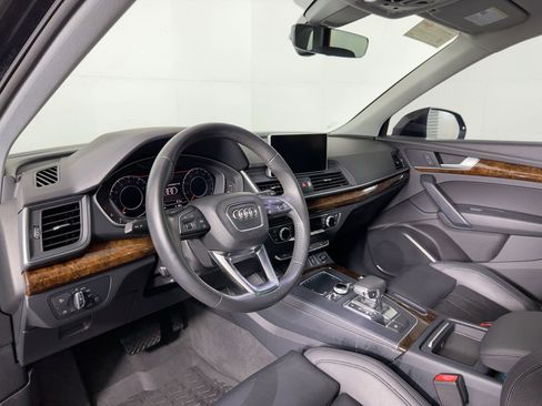 Used 2018 Audi Q5 2.0T Premium Plus w/ Premium Plus Package image 3