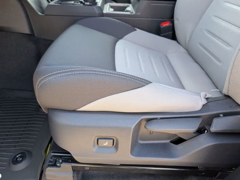New 2026 Toyota Tacoma 4x4 Double Cab image 9