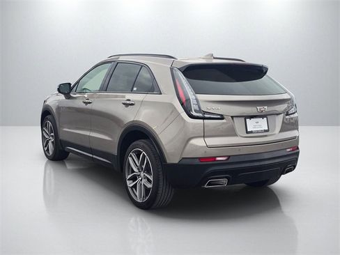 Used 2023 Cadillac XT4 Sport image 7