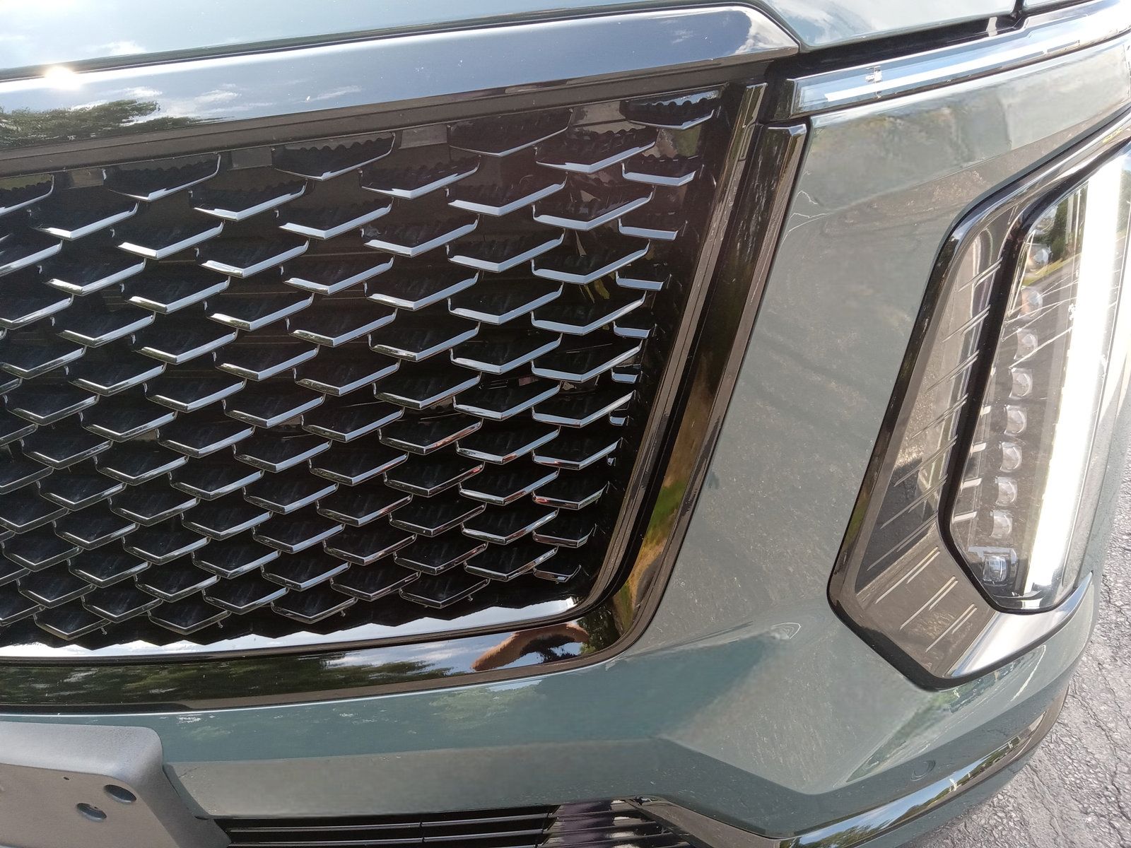 Certified 2026 Cadillac Escalade Sport w/ Touring Package AWD/4WD image 8