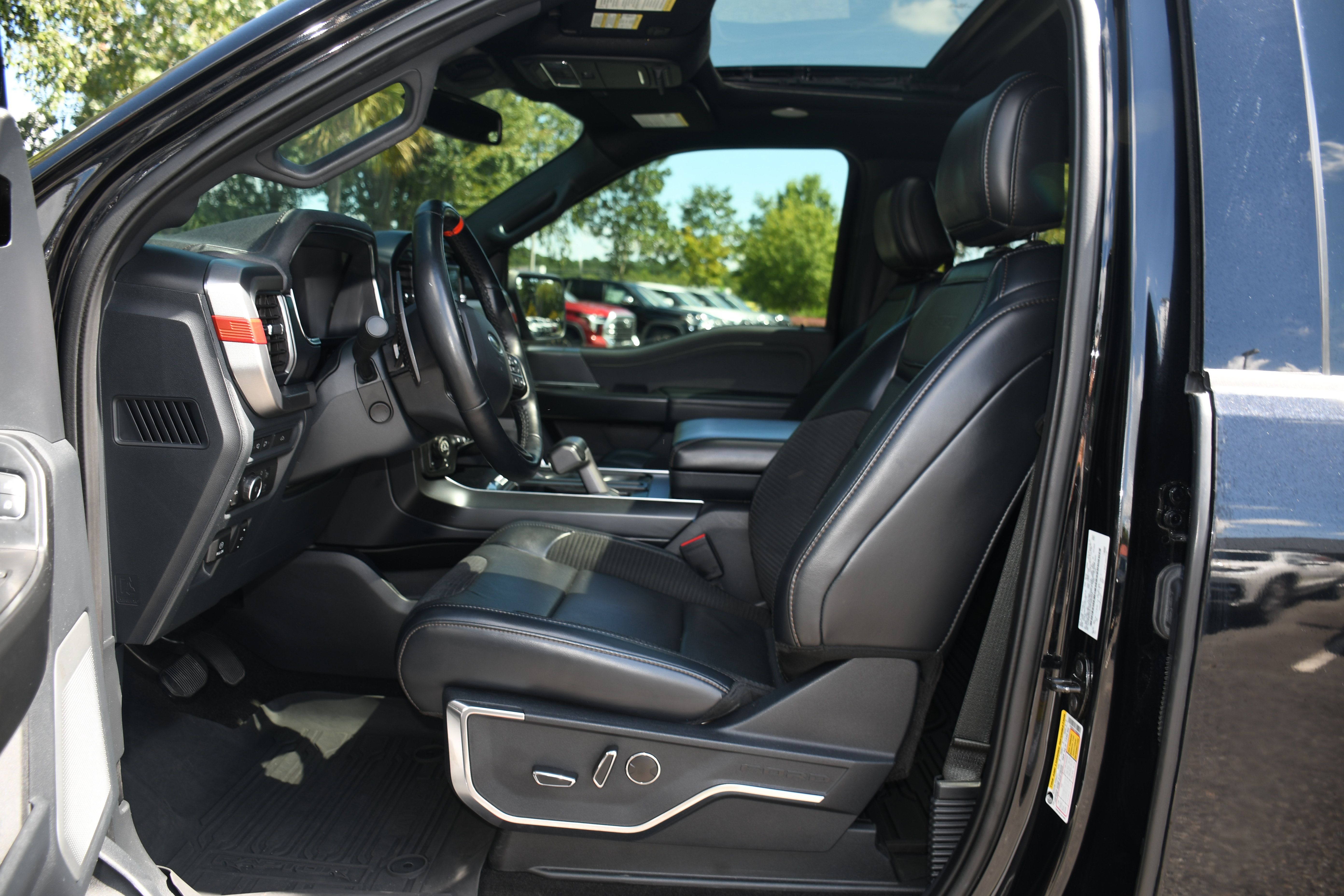 Used 2022 Ford F150 Raptor w/ Equipment Group 801A High AWD/4WD image 9