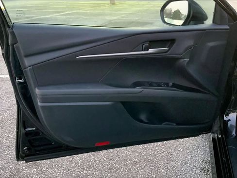 Used 2025 Toyota Camry LE image 21