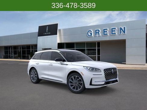 Used 2025 Lincoln Corsair Grand Touring image 7