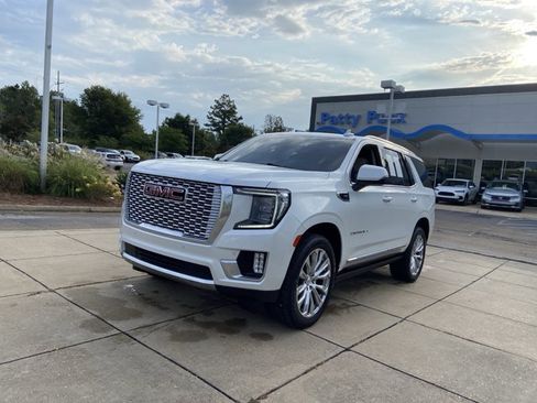 Used 2023 GMC Yukon Denali w/ Max Trailering Package RWD image 4