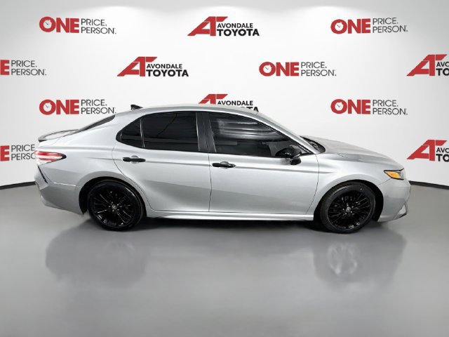Used 2020 Toyota Camry SE w/ Carpet Mat Package FWD image 8
