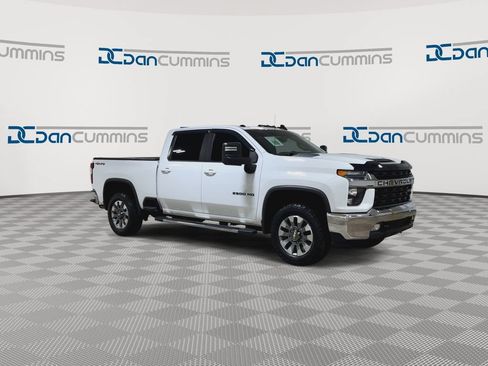 Used 2021 Chevrolet Silverado 2500 LT w/ Convenience Package AWD/4WD image 2