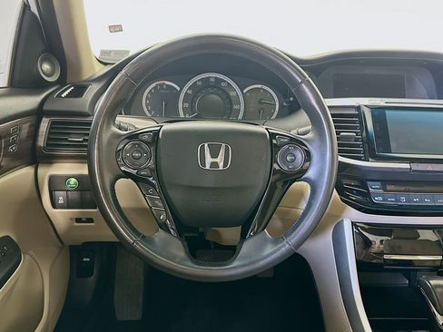 Used 2017 Honda Accord EX-L image 17