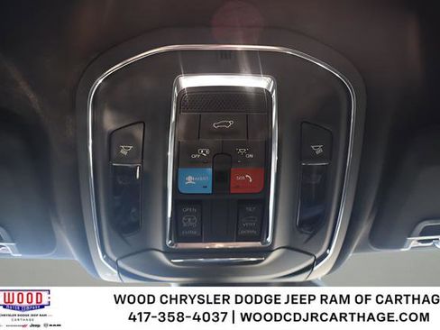 Used 2024 Jeep Grand Cherokee Altitude AWD/4WD image 11