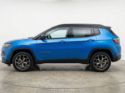 Used 2025 Jeep Compass Limited image 5