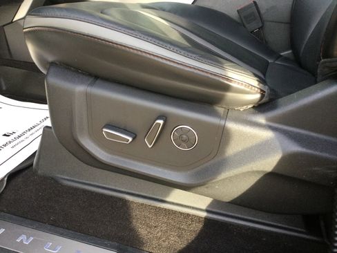 Used 2018 Ford F150 Platinum w/ Equipment Group 701A Luxury image 10