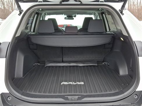 New 2025 Toyota RAV4 XLE w/ Convenience Package image 20