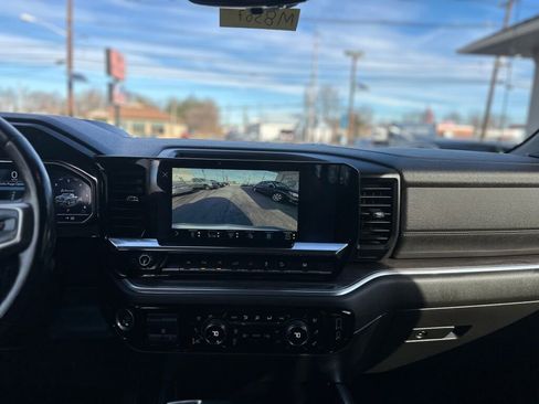 Used 2022 Chevrolet Silverado 1500 LTZ w/ Technology Package image 21